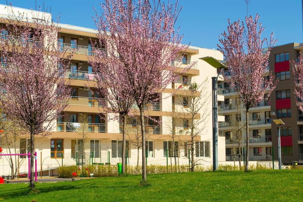 Apartment Solar 50, Private Parking, 2 Bedroom Bukarest Exterior foto
