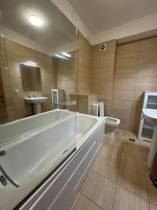 Apartment Solar 50, Private Parking, 2 Bedroom Bukarest Exterior foto